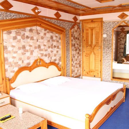 Hotel Vikrant ナイニタール エクステリア 写真